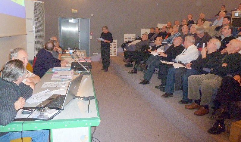 2010-12-05 AG 61 Merci Remy pour ces 2 ans de presidence.JPG